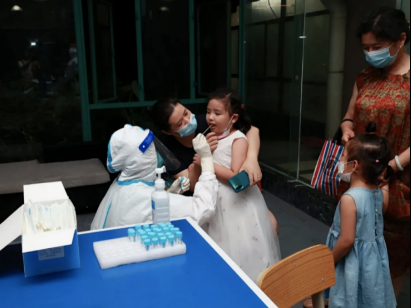 令人感动！听听福田妇幼核酸采样点医护人员的抗疫故事