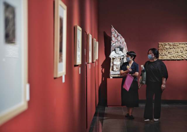 “广东省庆祝中国共产党成立100周年美术作品展”现场