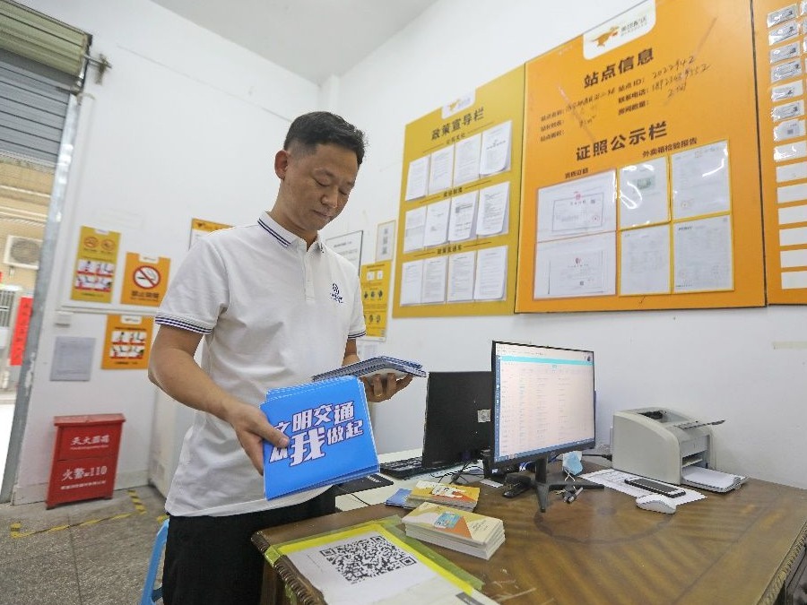 这个老兵不简单，带领骑手们走得更远更好