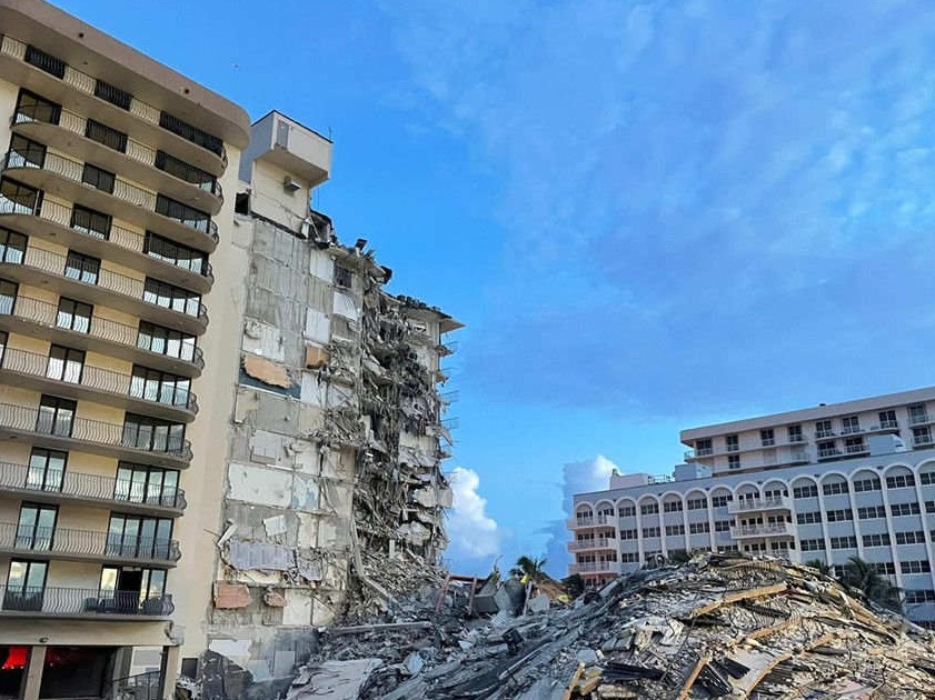 美国佛州住宅楼坍塌事故已致9死，仍有156人失联