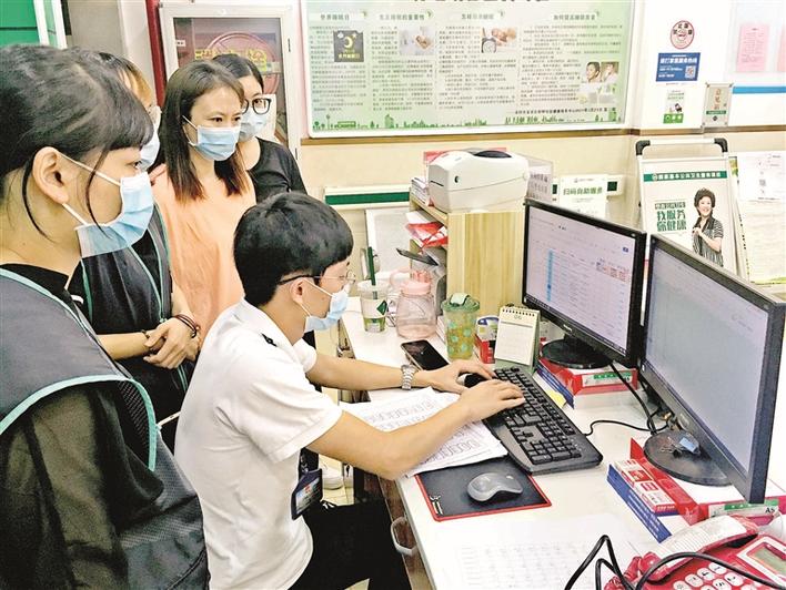 新桥社区党委委员、社区一线工作者曾智航：创新工作方法 提高防疫效率  