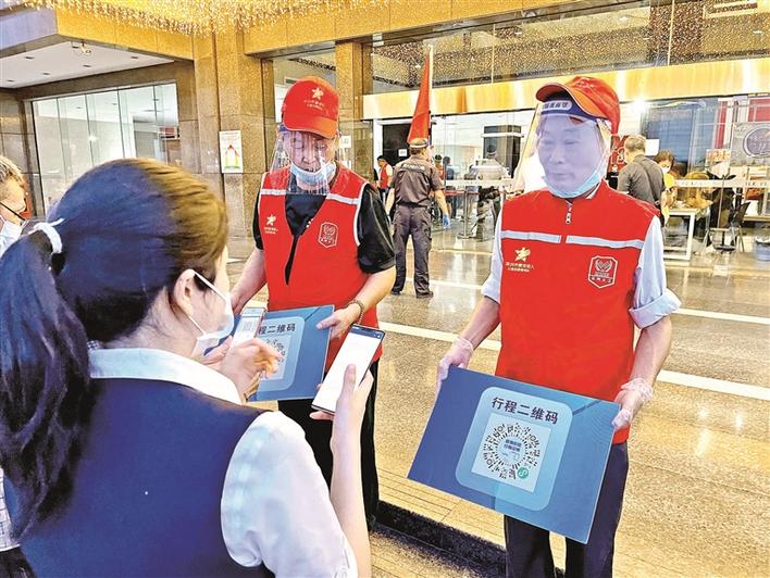 脱下军装仍是“钢铁长城” 宝安退役军人用行动为保卫家园贡献力量