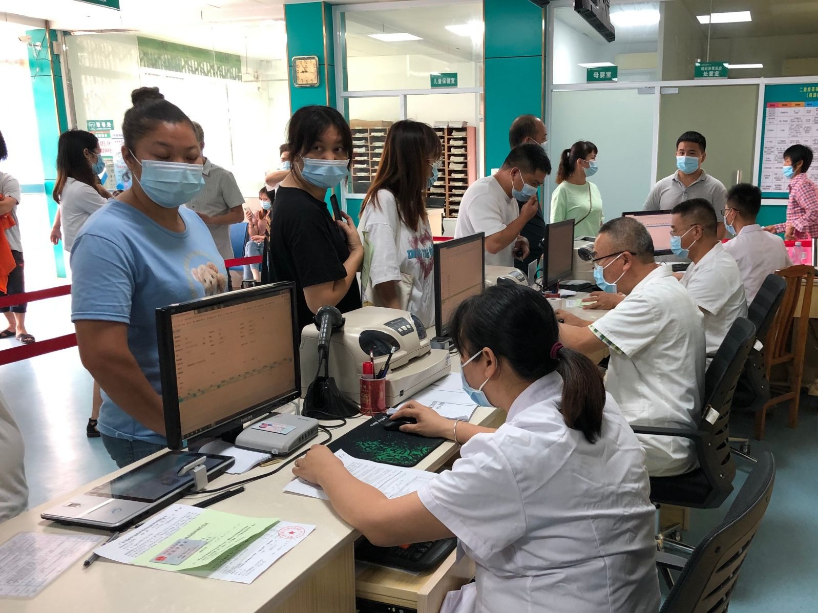 惠州创新使用彩色预约单精准分流，博罗泰美有序推进全民接种