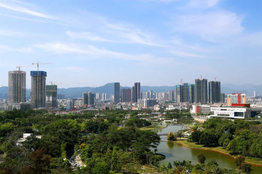 打造百分百优美宜居环境，坪山垃圾分类在行动