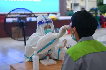 战疫有我2021 | 默默付出，不诉辛苦！向福海坚守核酸检测一线的工作人员致敬！