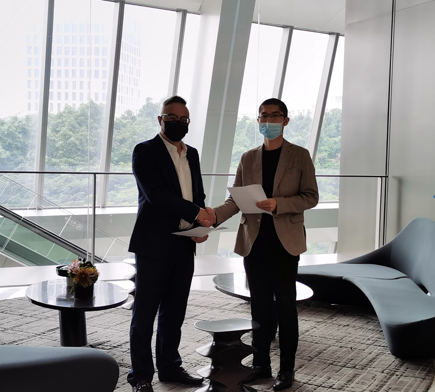深圳市多能干细胞存储中心与中兴校友会签署战略合作协议