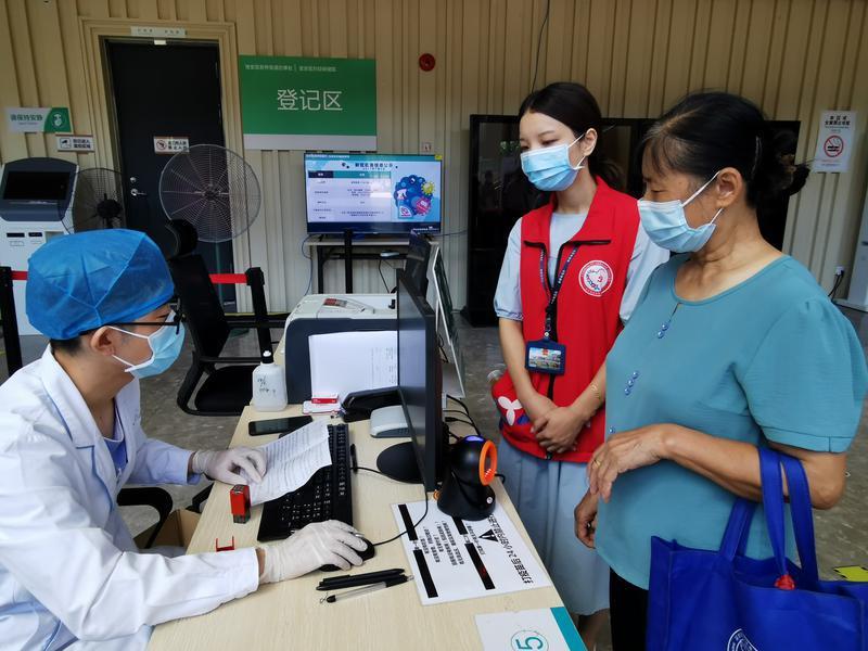 老年人疫苗接种有难题？别担心！宝安区妇幼保健院四大举措助您献上一臂之力