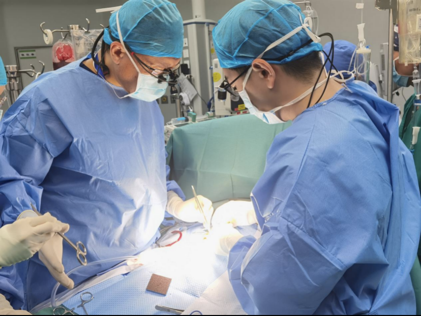 新生宝宝主动脉、肺动脉位置对调， 港大深圳医院顺利完成极高难度手术