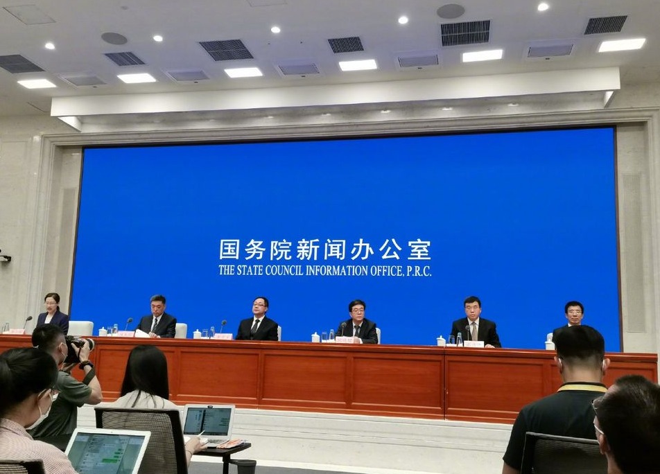 教育部：确保课后服务今年秋季开学后实现学校全覆盖