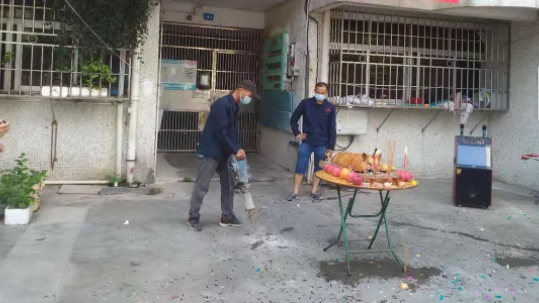 即将全覆盖！香洲区梅华街道新香社区公交花园又一加装电梯项目开工……