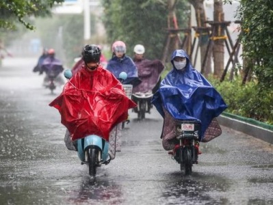 中国气象局启动三级应急响应，专家解读新一轮强降雨影响特点