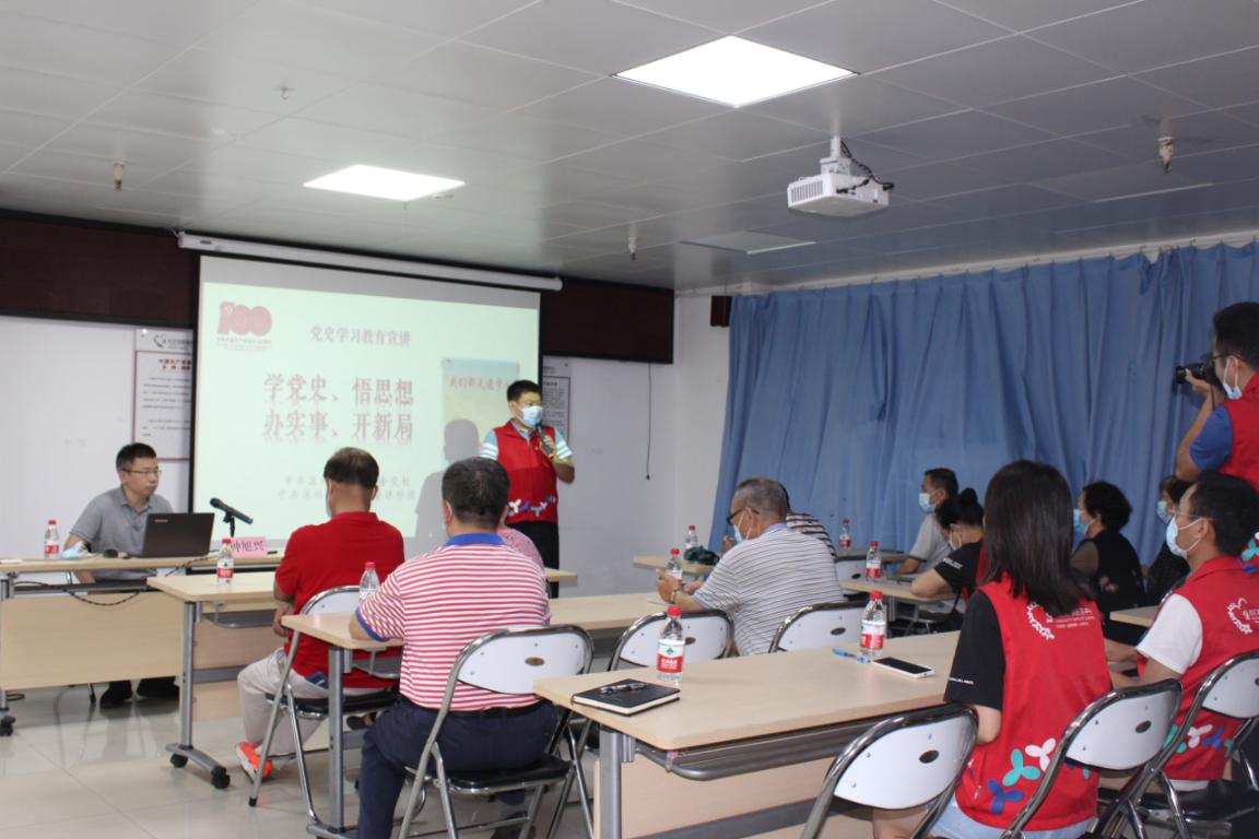 “学党史 悟思想 办实事 开新局” 桂园街道人民桥社区开展党课宣讲  