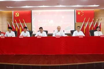 公明街道李松蓢社区召开党员大会 学习贯彻习近平总书记在庆祝中国共产党成立100周年大会上的重要讲话精神