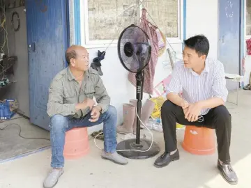 优秀共产党员欧阳浴乔：携家带口两赴扶贫一线