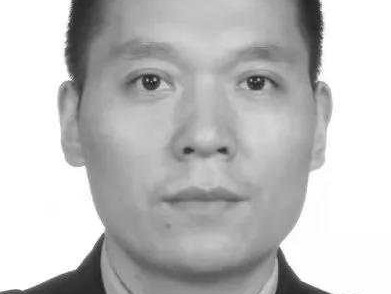 重庆石柱一民警为保护群众勇斗歹徒壮烈牺牲