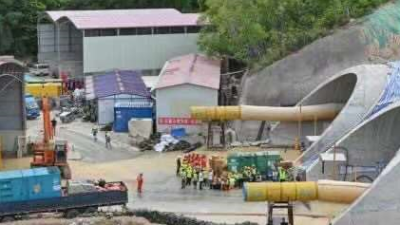 珠海石景山隧道“7·15”透水事故救援现场发现2名遇难者