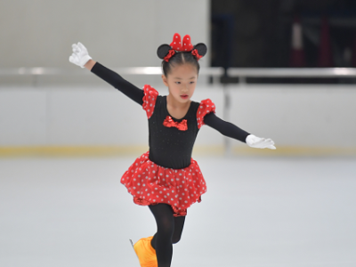 创造宝安历史！小将张馨尤问鼎市运会花样滑冰冠军！