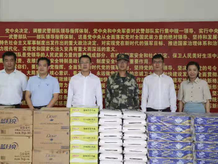 大鹏办事处开展“八一”慰问辖区驻训部队活动