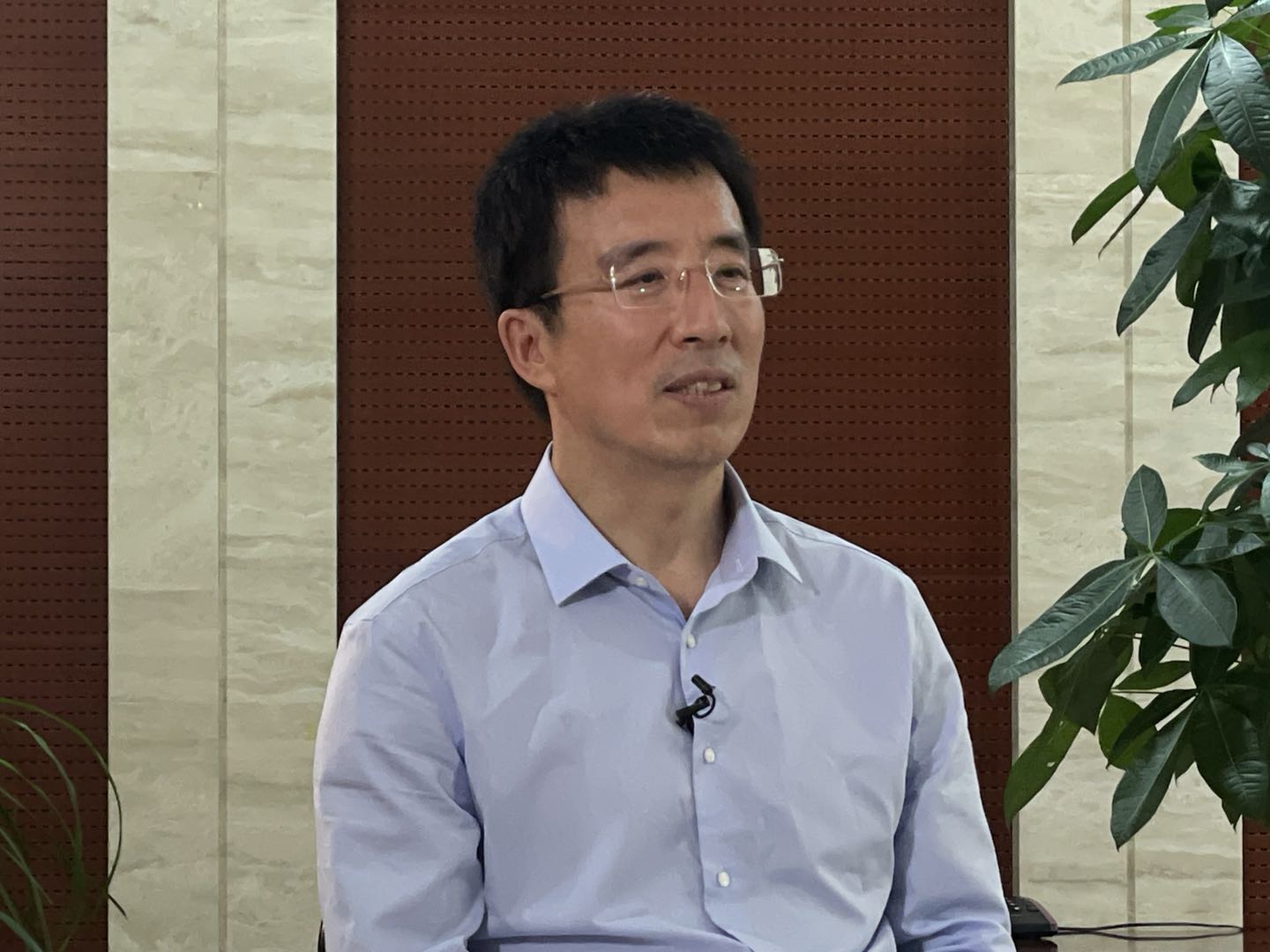 国家卫健委人口家庭司司长杨文庄详解三孩政策回应关切