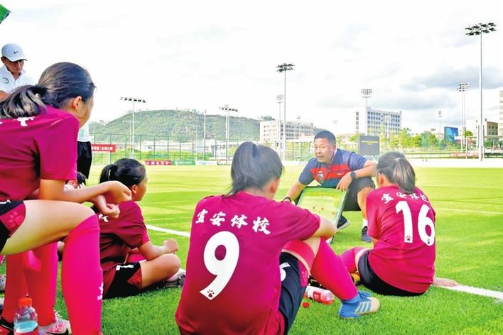 铿锵玫瑰为什么那么美——回望宝安U13女足的市运备战路