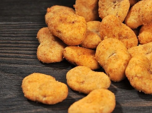 怪味豆中吃出石子硌伤牙齿，洽洽食品：正在排查