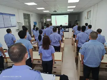 网格员心向党，初心永挚——公明网格组织观看庆祝建党100周年“七一”直播