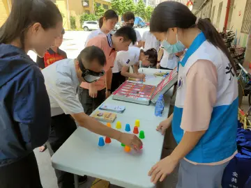 企业不“毒”行 公明进冠城工业园区开展禁毒宣传活动  