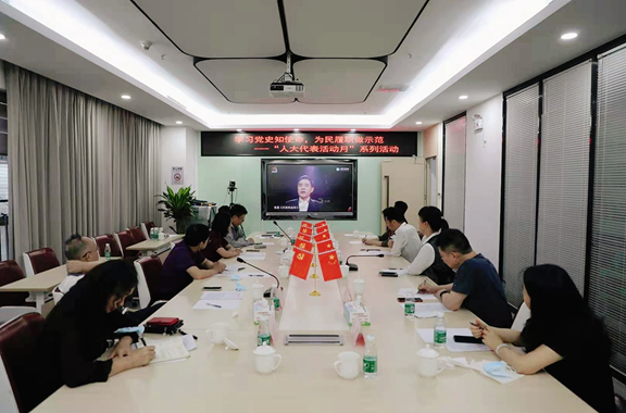 持续推进解决原滨中46套房屋产权问题，罗湖区人大联合新围社区联络站组织代表开展视察