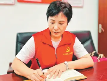 优秀党务工作者高桂秀：“巾帼闯将”破解外来人口融入难题