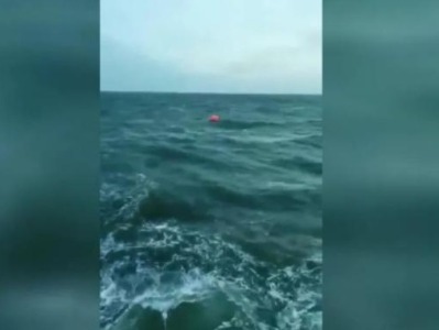 北海一拖船翻沉致1人落水，附近油船工作人员“见死不救”被罚