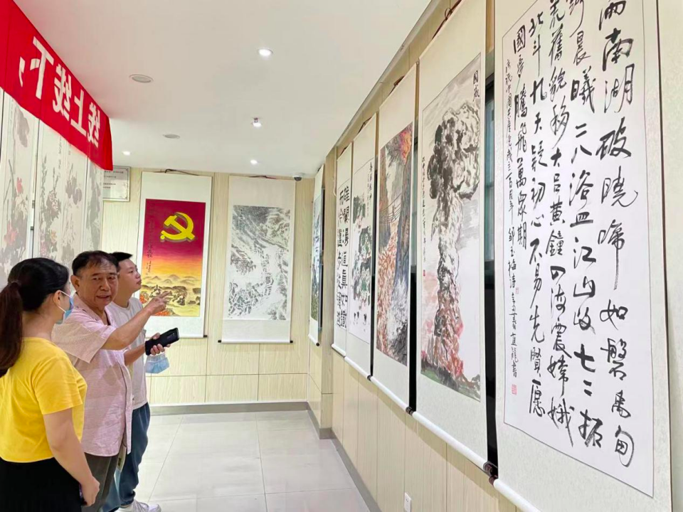 百年恰是风华正茂  彩虹社区党委举办书画展献礼建党100周年