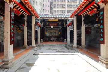 玉塘街道弼君公家塾及德贵曾公祠党群服务站揭牌  