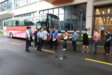 新湖街道开展2021年“我为群众办实事  暖心献血铸初心”活动