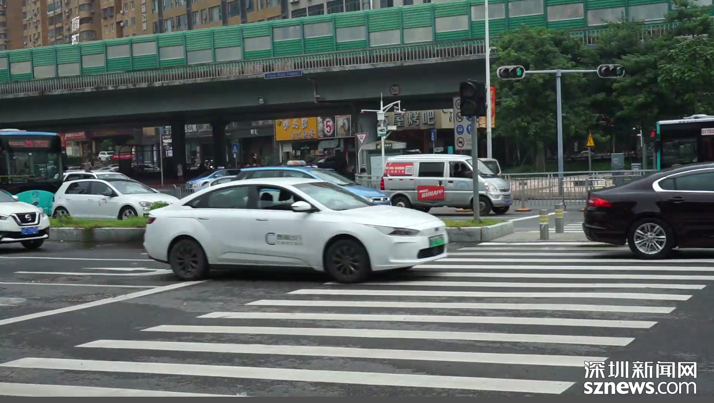 台风“卢碧”影响深圳现大面积降雨 雨停后半小时积水均消退