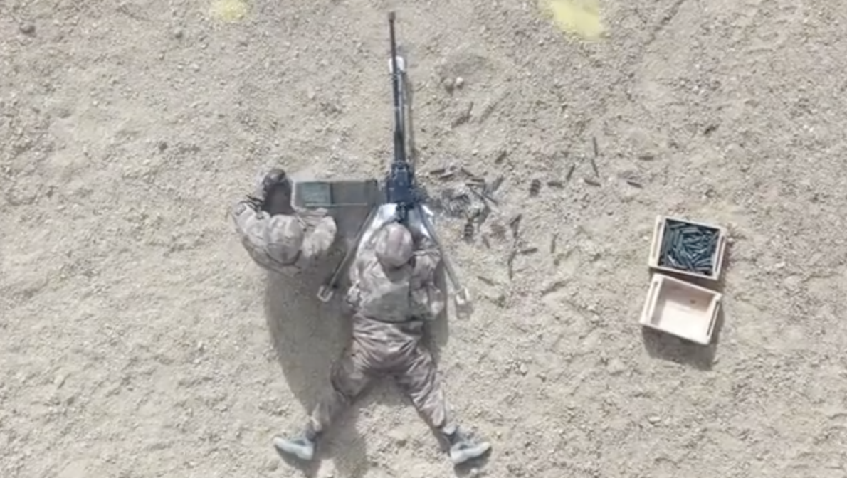 震撼！海拔5500米重机枪火力全开