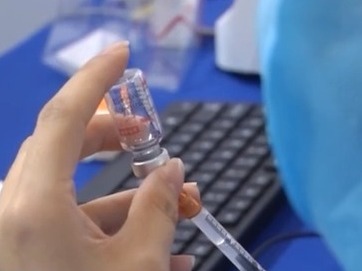 中国疾控中心专家：接种疫苗一年内普通人群无需注射加强针 