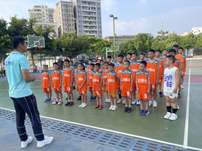 新湖街道开展青少年篮球公益培训  