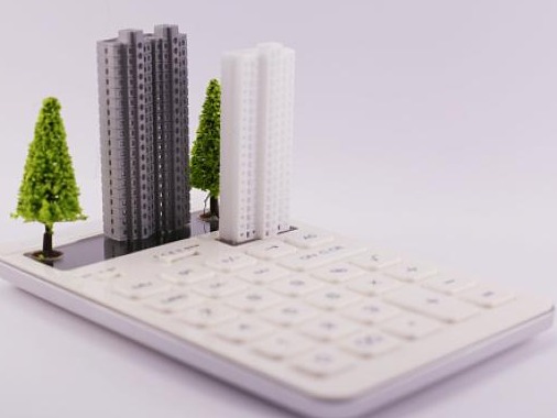 经营贷违规入楼市：有中介收8.9万元“协助”套300万元
