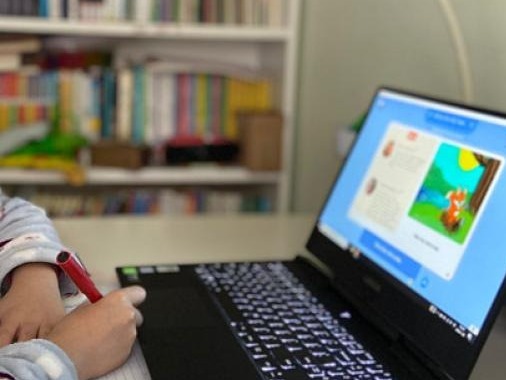 郑州中小学开学时间延迟，实施线上报到线上教学