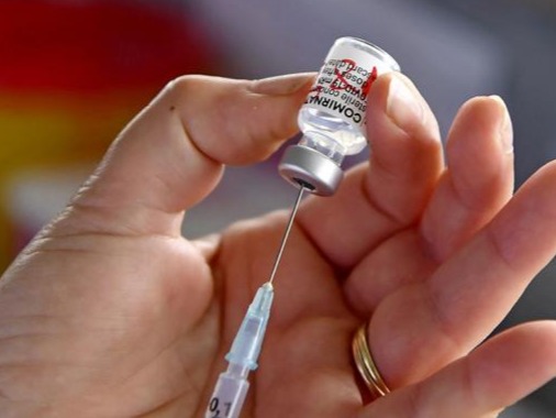 美国食品药品监督管理局计划在9月初最终批准使用辉瑞疫苗 