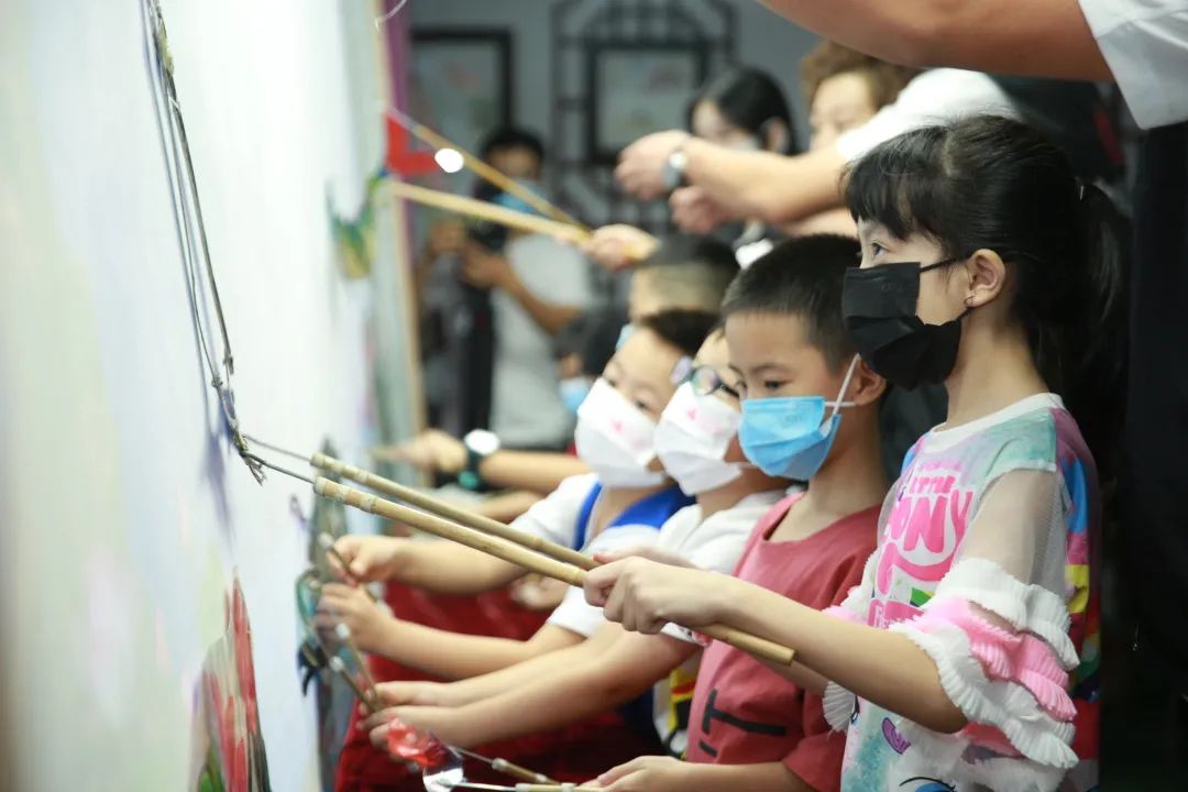 深圳市“非遗在社区”试点工作交流会在南园街道召开