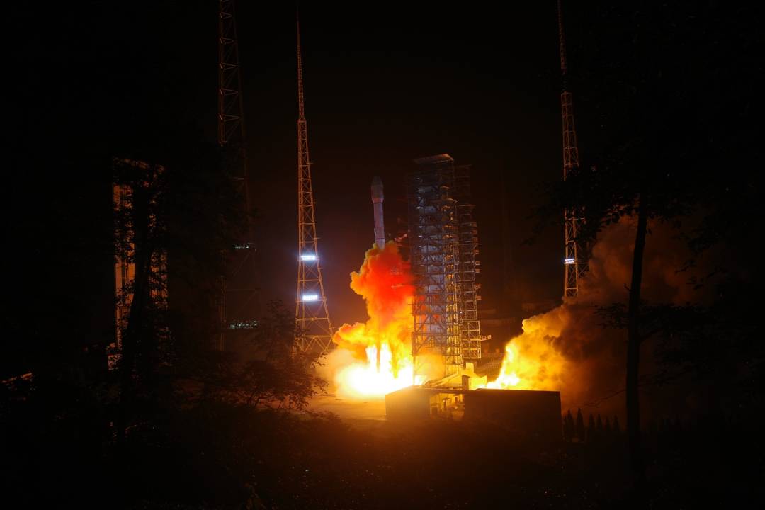 我国成功发射中星2E卫星