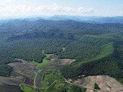 地球近十万年来最大规模陨石撞击坑，有多大？