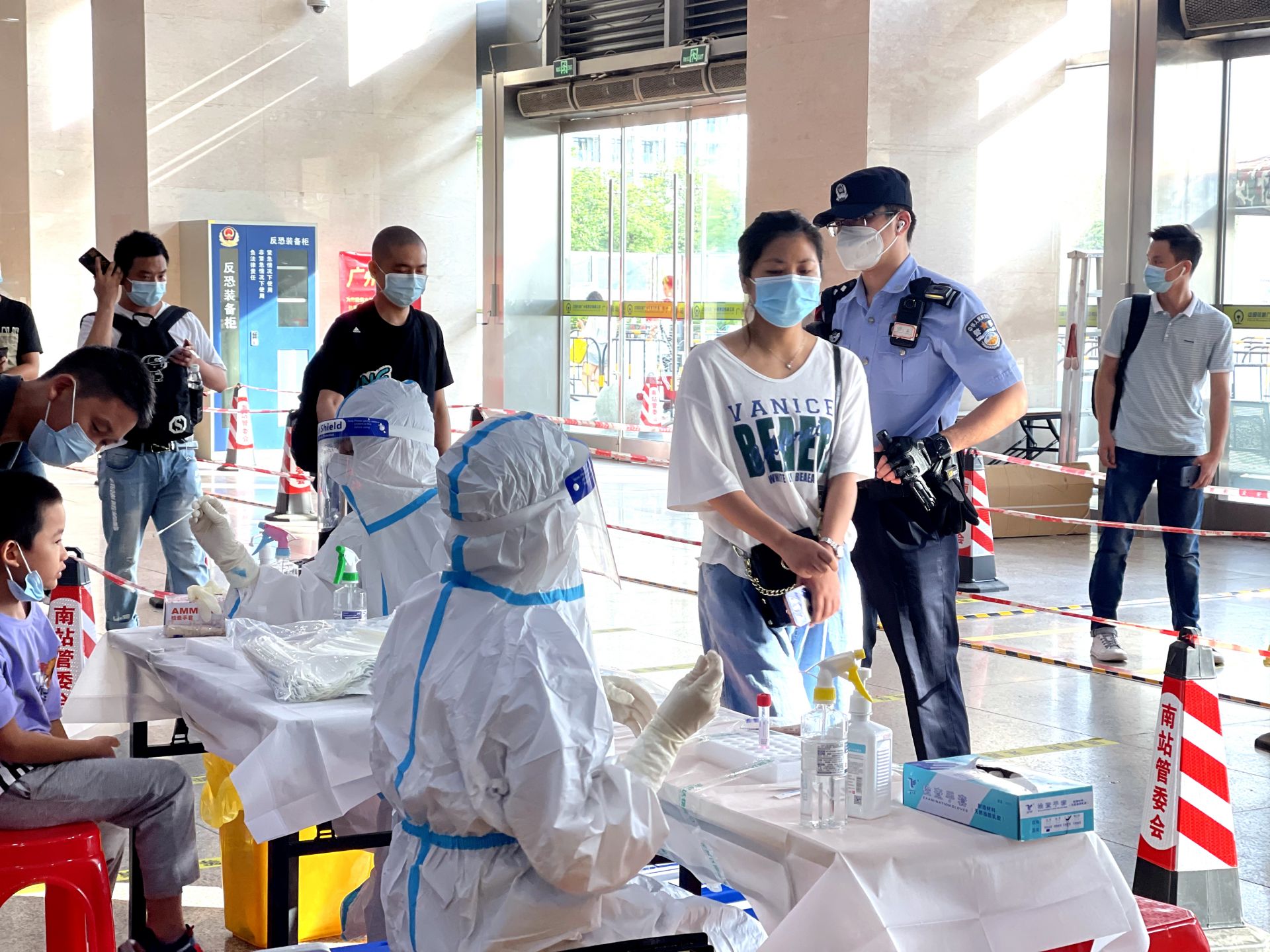 广州铁路警方强化暑期疫情防控各项工作举措