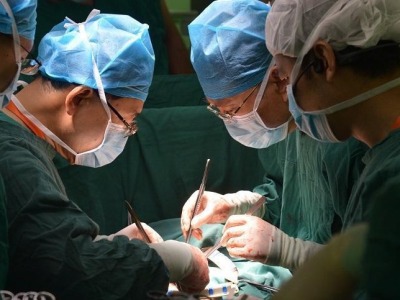 首例国产人工心脏植入术患者康复出院