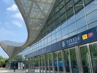 北京环球度假区各交通站口26日同步开通
