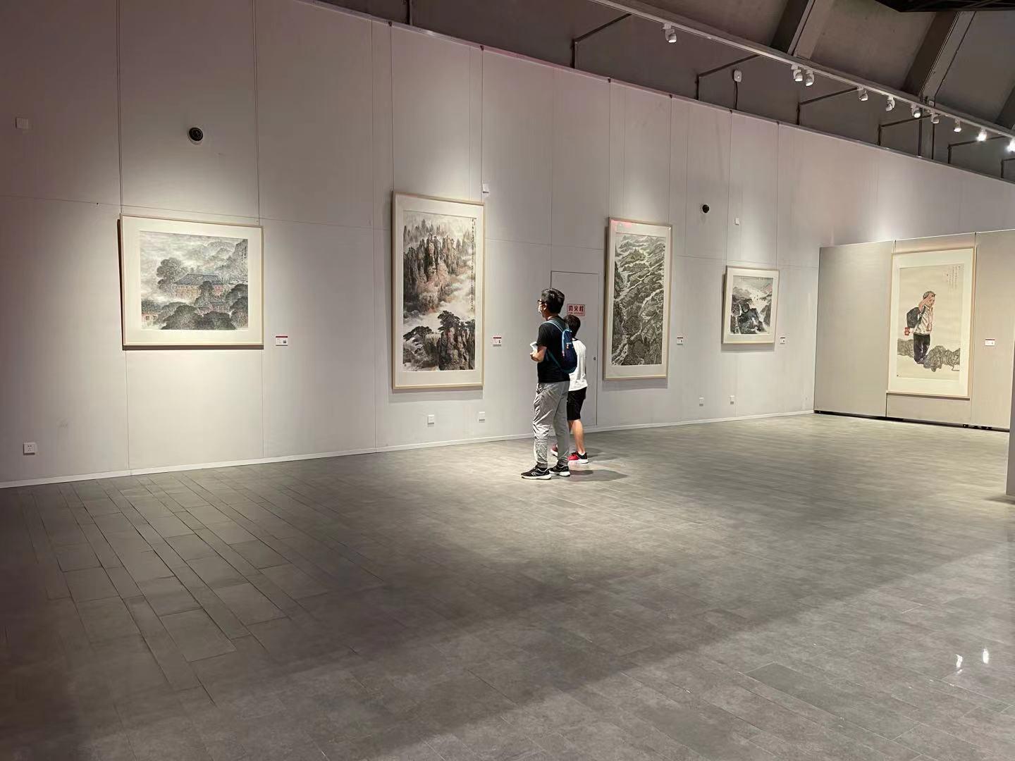 龙岗区老党员老干部庆祝中国共产党成立100周年美术、书法、摄影作品展开幕