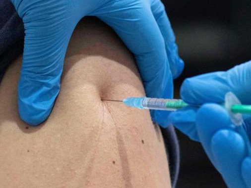 德国不顾世卫组织呼吁，宣布9月开启新冠疫苗加强针计划 