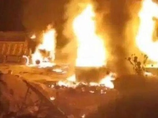 黎巴嫩北部一油罐车发生爆炸，至少20人死亡