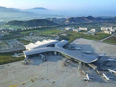 受台风“卢碧”影响，揭阳潮汕机场已取消22个航班